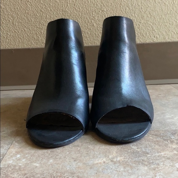 Leather and wood mules - Picture 3 of 5